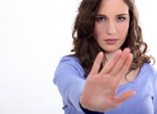 Cum sa refuzi politicos orice propunere