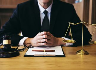 Avocati profesionisti, asistenta juridica si servicii juridice de inalta calitate
