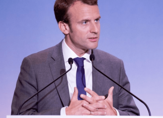 Demisia centristului Bayrou intareste candidatura lui Macron in Franta