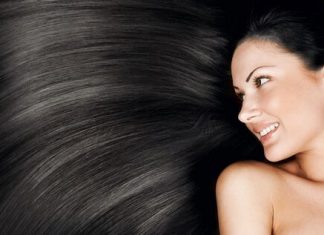 Spune-ti adio parului gras cu aceste 4 solutii naturale