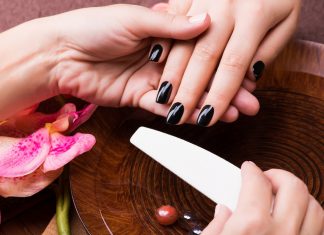 Unghii cu gel sau oja semipermanentă – Un accesoriu important pentru femeia modernă
