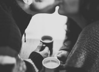 Iata cum sa-ti pastrezi relatia fericita